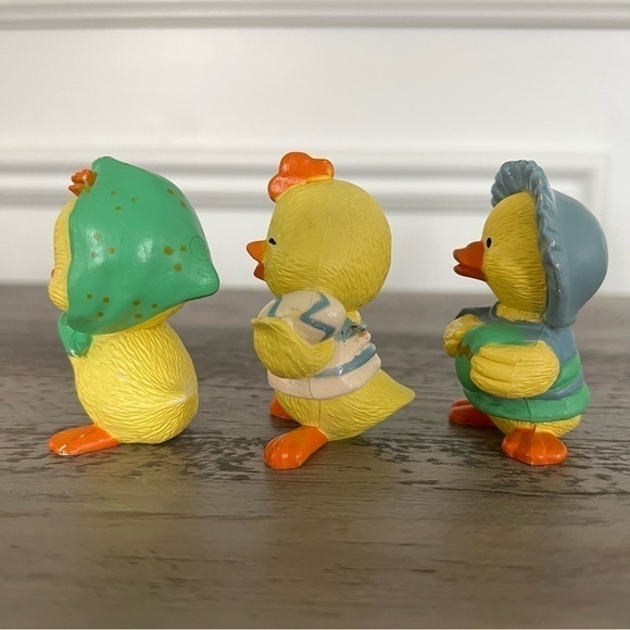 Easter Bunny Figures /Ducklings/Chicks Easter Decorations - Picture 14 of 17